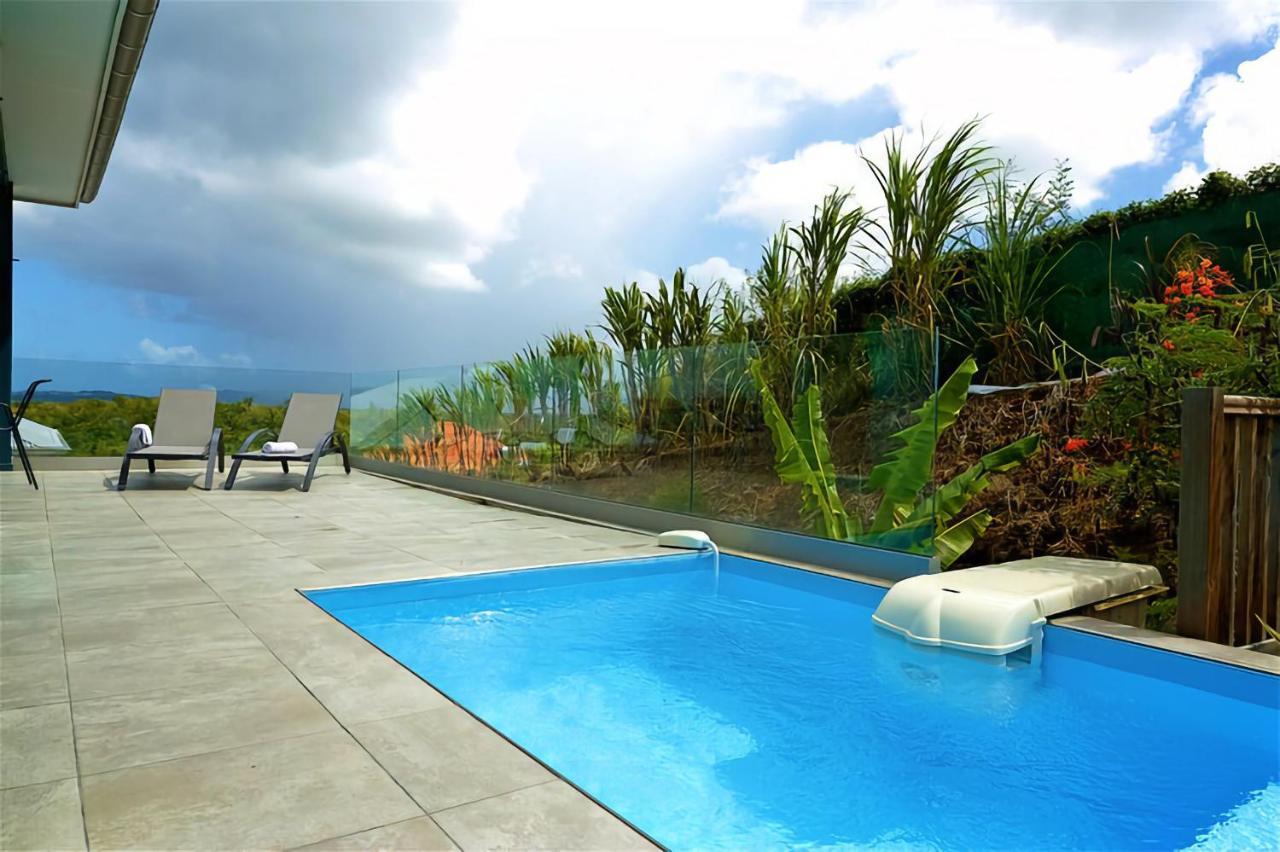 La Villa Jalna Grenadine Deux Chambres Et Piscine Privee Les Trois-Ilets Luaran gambar