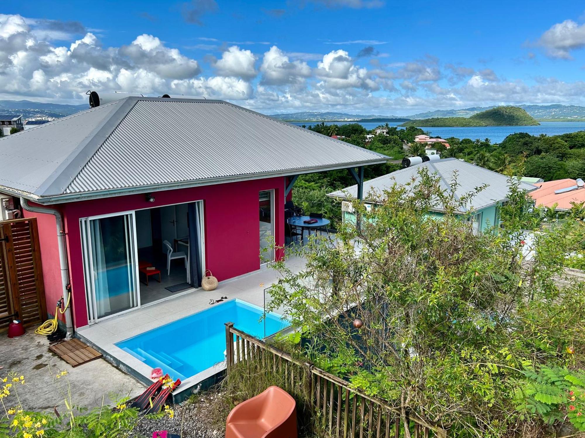 La Villa Jalna Grenadine Deux Chambres Et Piscine Privee Les Trois-Ilets Luaran gambar