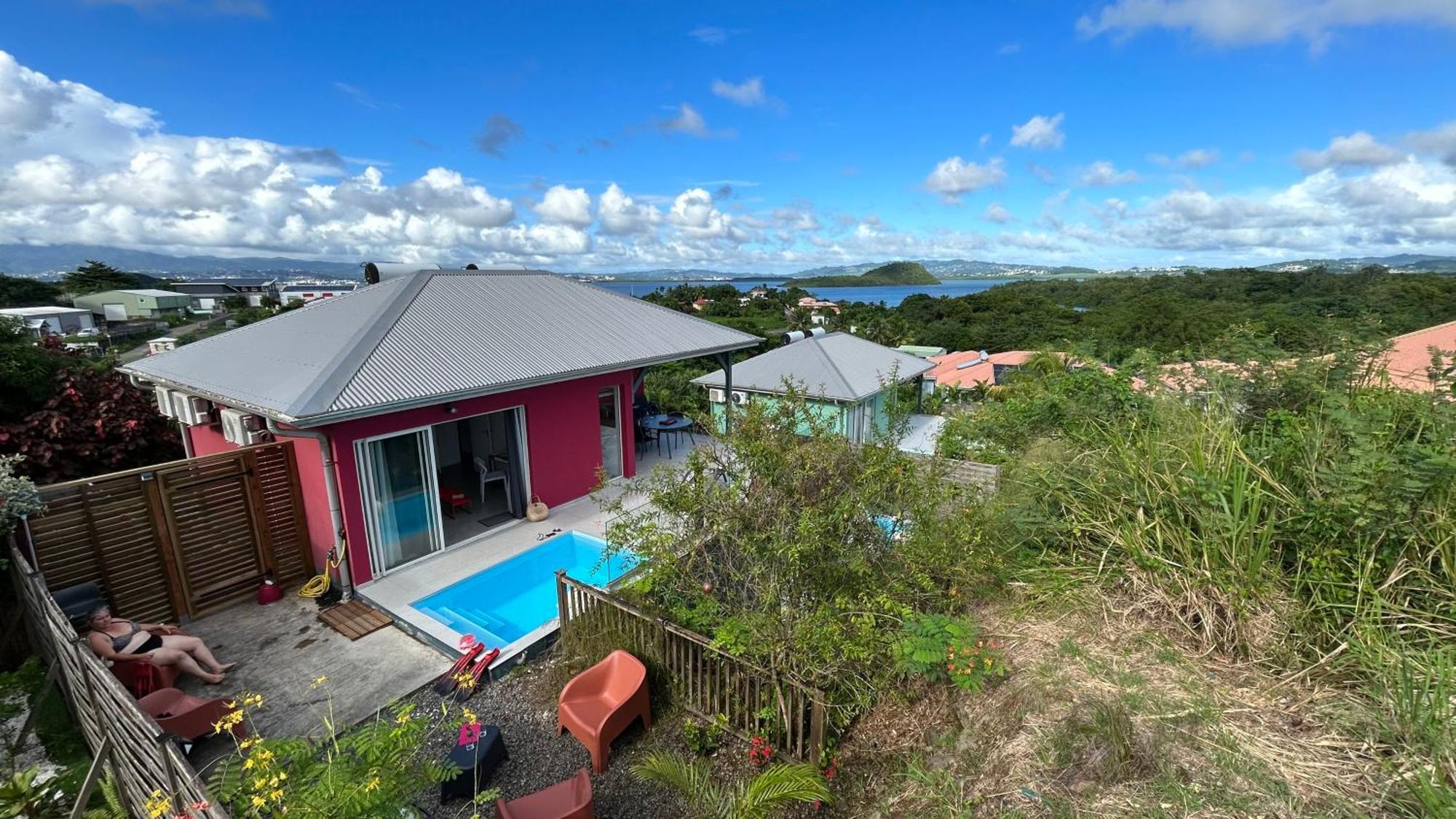 La Villa Jalna Grenadine Deux Chambres Et Piscine Privee Les Trois-Ilets Luaran gambar